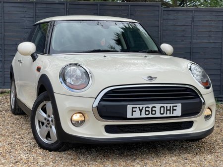 MINI HATCH